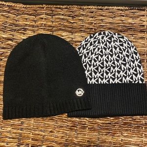 NWOT Bundle of 2 Michael Kors Beanies ✨